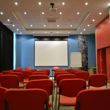 ibis Jacarei Hotel Bagian luar foto