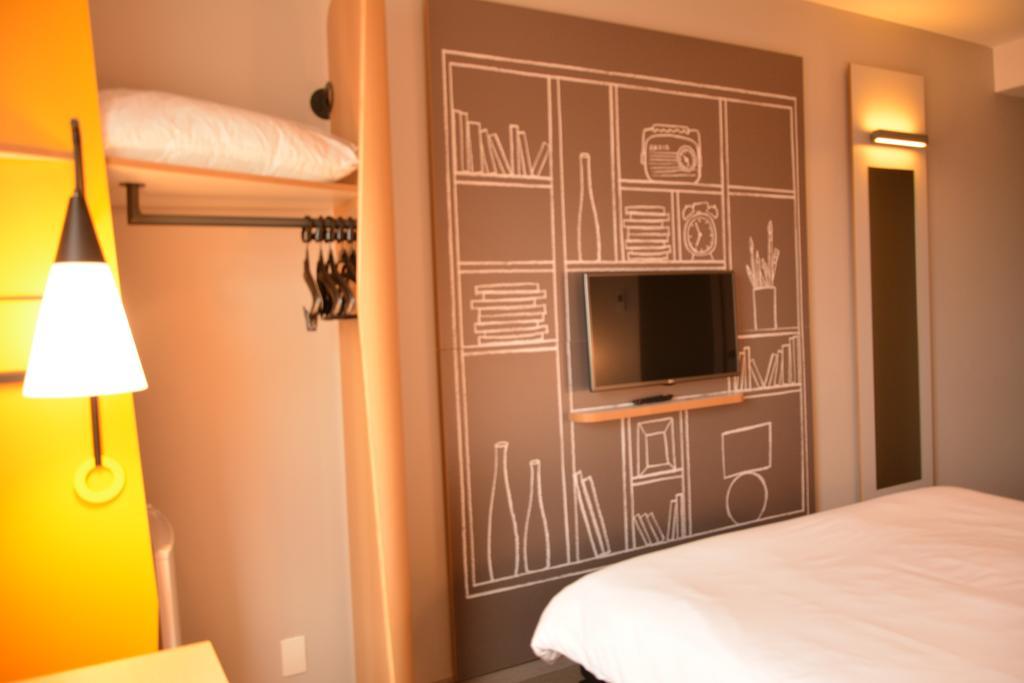 ibis Jacarei Hotel Bagian luar foto